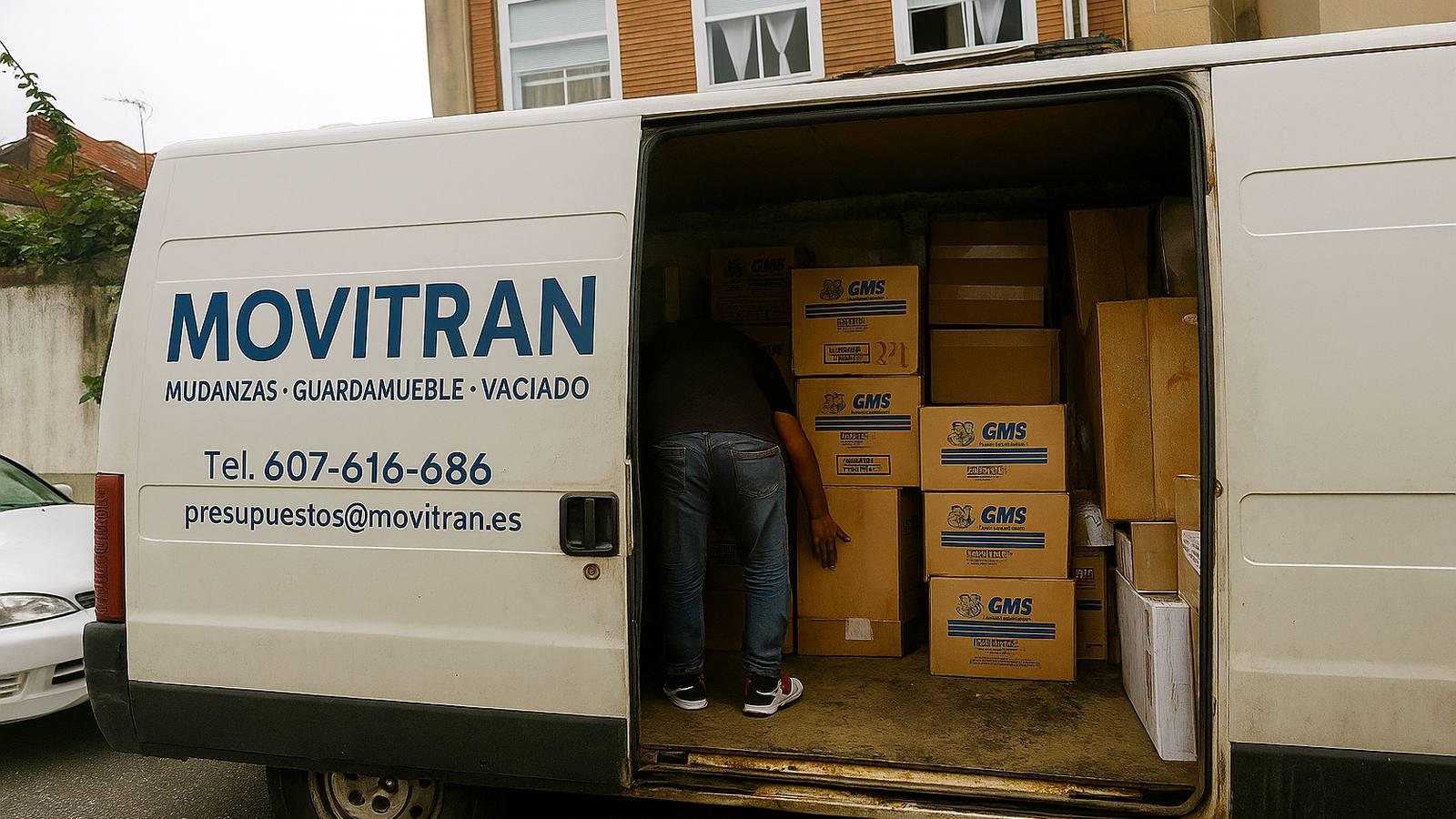 Movitran · Mudanzas en Vigo, Guardamuebles y Vaciado · Tel. 607 616 686